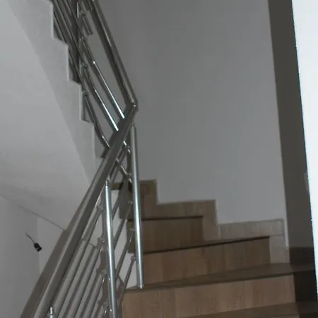 Hasanovic_apartmani アパート *